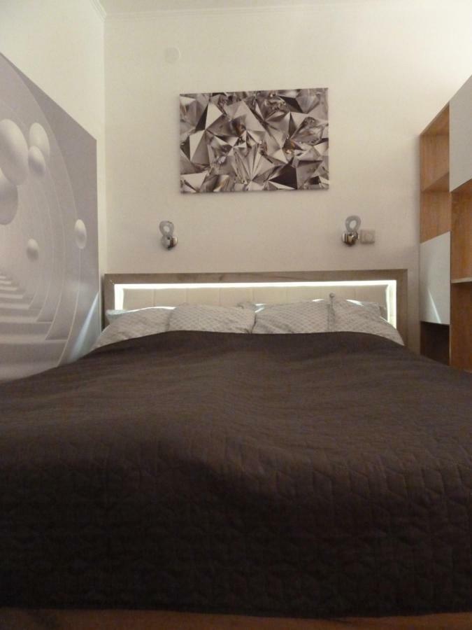 דברצן Rose Apartman מראה חיצוני תמונה
